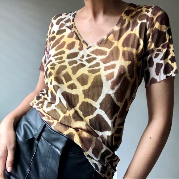 Giraffe Mesh Top - Picture 2 of 6
